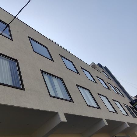 Hotel Woodlark Zirakpur - A Peaceful Stay Exterior photo