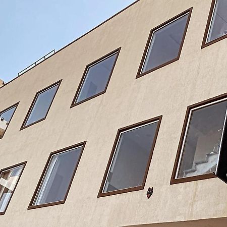 Hotel Woodlark Zirakpur - A Peaceful Stay Exterior photo