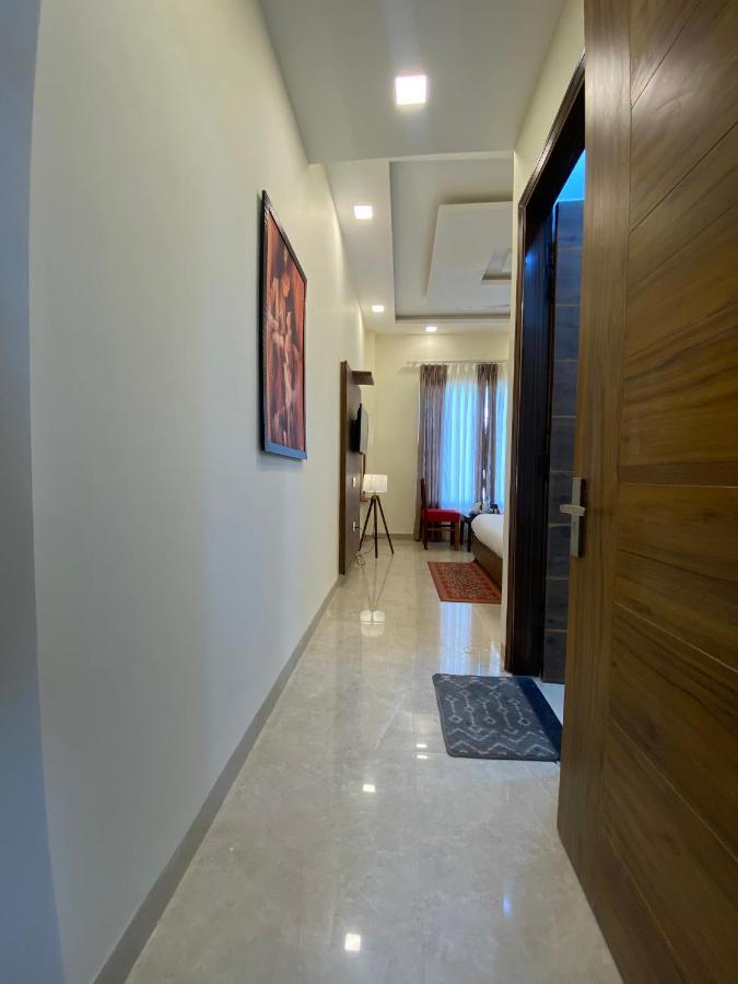Hotel Woodlark Zirakpur - A Peaceful Stay Exterior photo